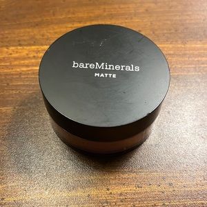 bareMinerals
Matte Loose Powder Mineral Foundation SPF 15